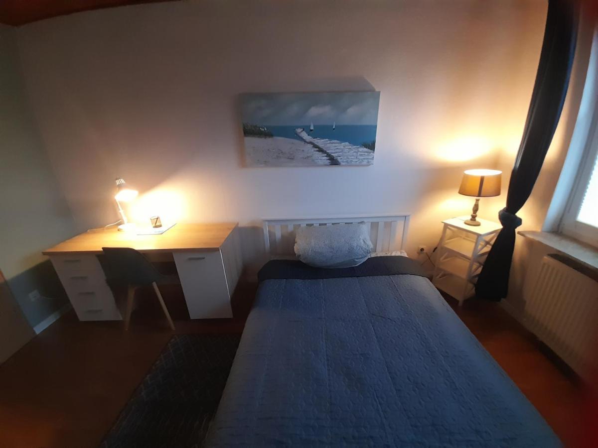 Apartment Am Waldrand 1 Person ,Gemuetlich, Nichtraucher 이체호에 외부 사진
